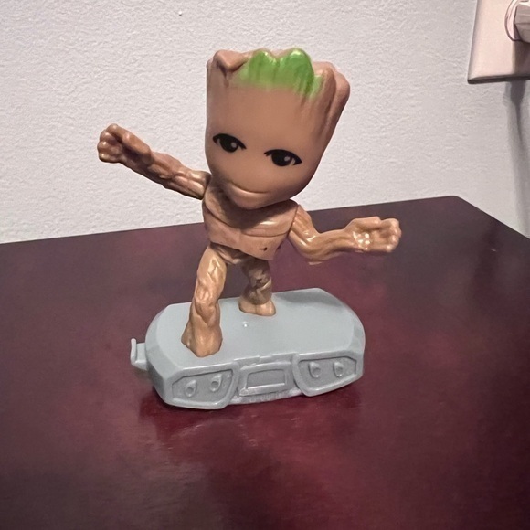 McDonalds Happy Meal Toy Guardians of the Galaxy Volume 3 - #8 Dancing Groot‎ - Picture 1 of 1